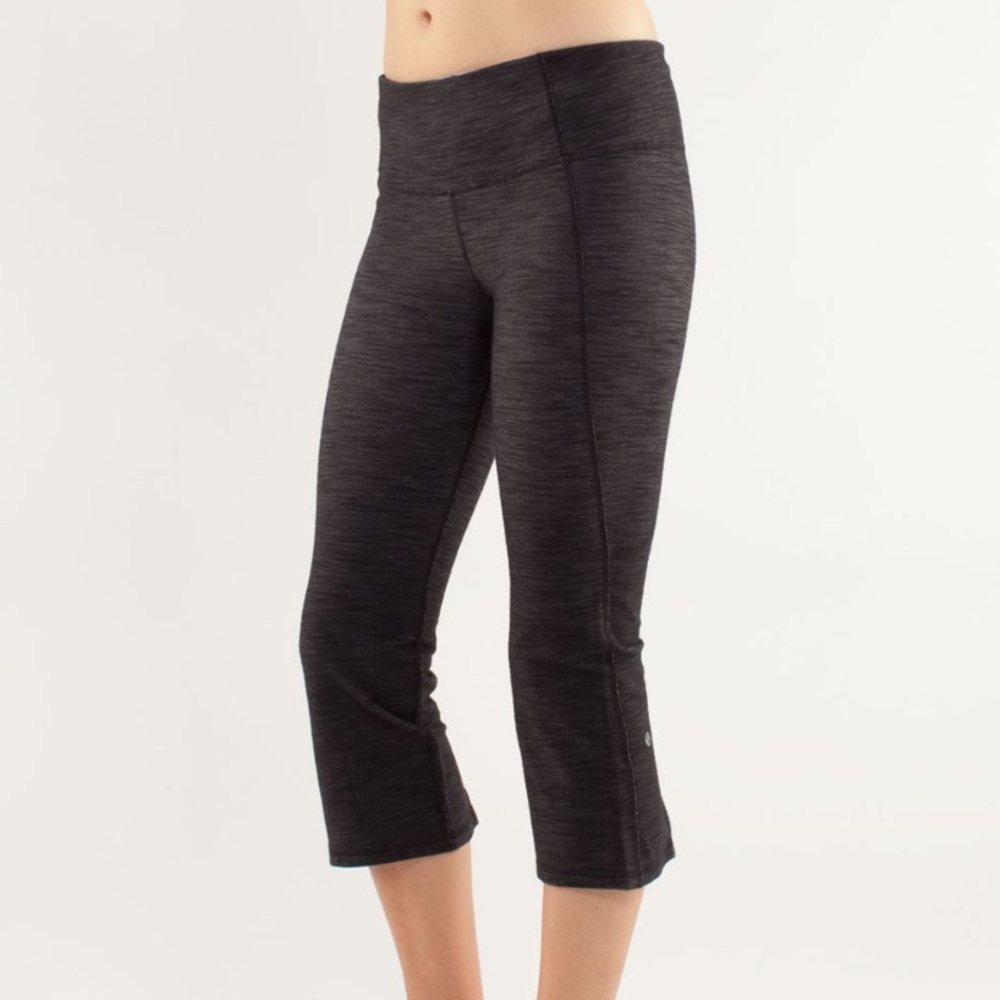 Lululemon Gather & Grow Crop Leggings